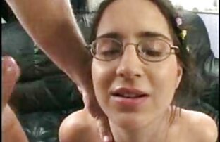 XXX Joven pasión consigue trios de gordas pequeño coño lleno con polla