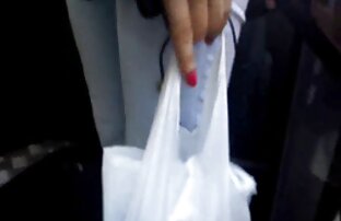 XXX Joven colegialas en trios morena Roxy le gusta el semen entre sus tetas
