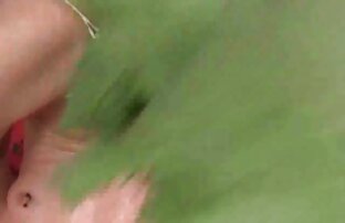 XXX Pequeño amateur videos caseros de trios xxx rubia de Quebec brutalizado por enormes consoladores